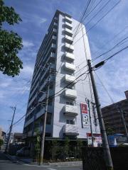 西鉄天神大牟田線西鉄平尾駅まで徒歩15分