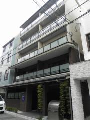 京阪鴨東線神宮丸太町駅まで徒歩7分