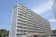 南海高野線千代田駅までバス約10分 徒歩1分