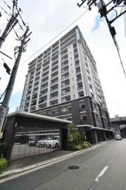RJRプレシア博多駅前