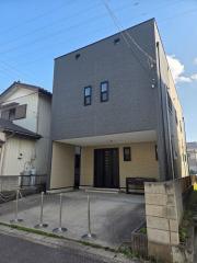 越谷市赤山本町住宅