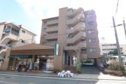 ファミール一社