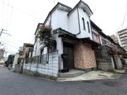 朝日が丘一丁目貸家