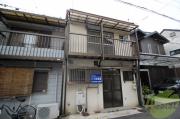 片山町1丁目貸家