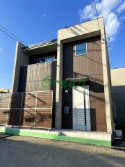 ＪＲ東海道本線平塚駅までバス約12分 徒歩3分