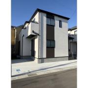 東武伊勢崎・大師線獨協大学前駅まで徒歩33分