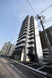 GENOVIA三郷駅前