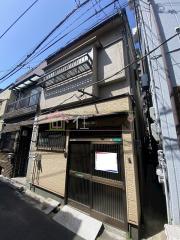 ドーム前貸家