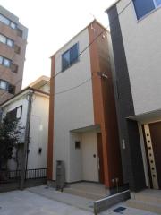 ＪＲ根岸線石川町駅までバス約15分 徒歩3分