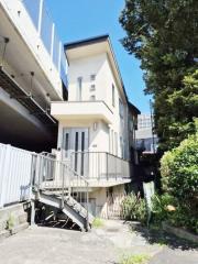 千駄ヶ谷1丁目貸家