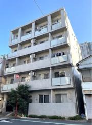 Globai Court