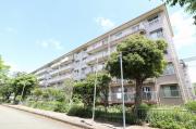 公社清和台住宅団地3号棟