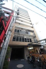 地下鉄御堂筋線心斎橋駅まで徒歩5分