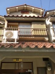 勧修寺西金ヶ崎貸家