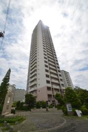 イーストコート8番街1番館