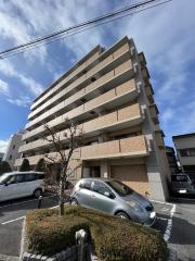 近鉄難波・奈良線河内花園駅まで徒歩4分
