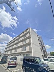 近鉄難波・奈良線瓢箪山駅まで徒歩11分