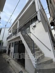 近鉄難波・奈良線河内花園駅まで徒歩13分