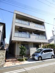 ＪＲ東海道本線摂津本山駅まで徒歩4分