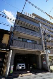 地下鉄烏丸線四条駅まで徒歩8分