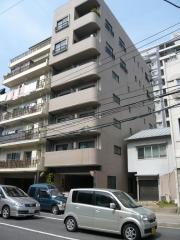 広島電鉄宇品線市役所前駅まで徒歩3分