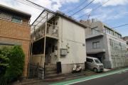 小田急小田原線代々木上原駅まで徒歩4分