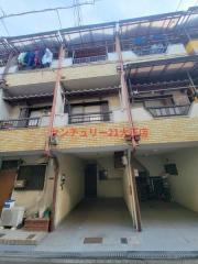 小林西2丁目車庫付きテラス