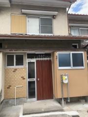 吉祥院高畑町貸家 三戸一の中央