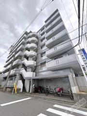 近鉄難波・奈良線八戸ノ里駅まで徒歩17分