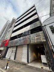 地下鉄四つ橋線四ツ橋駅まで徒歩9分
