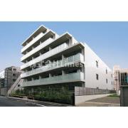 エスティメゾン東新宿