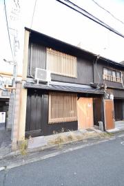 吉田下阿達町貸家