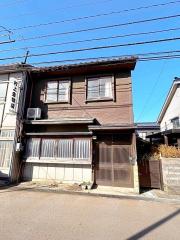 高岡市立野戸建て