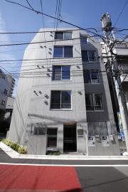 PRATIQUE KAGURAZAKA west プラティーク神楽坂w