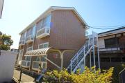 ＪＲ東海道本線藤沢駅までバス約9分 徒歩5分
