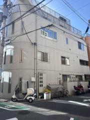 Hビル