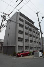 阪急京都線西京極駅まで徒歩13分