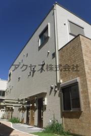 ＪＲ総武線（各駅停車）東中野駅まで徒歩8分