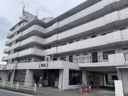 小田急小田原線生田駅までバス約10分 徒歩1分