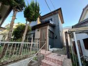 ＪＲ東海道本線藤沢駅までバス約12分 徒歩2分