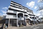 ＪＲ山陽本線垂水駅までバス約10分 徒歩2分
