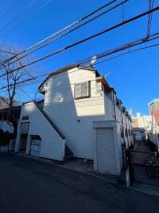ＪＲ中央線四ツ谷駅まで徒歩8分