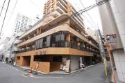 東京メトロ丸ノ内線新宿御苑前駅まで徒歩3分