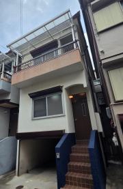 六万寺1丁目10-18一戸建て