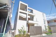 京王相模原線京王稲田堤駅まで徒歩5分