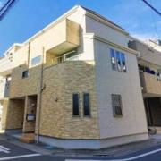 日暮里駅徒歩圏内 戸建て ロフト付 3LDK 更新可