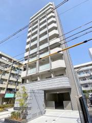 地下鉄御堂筋線新大阪駅まで徒歩8分