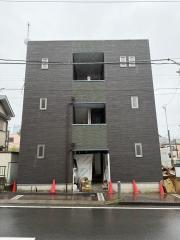 京急本線京急東神奈川駅まで徒歩8分
