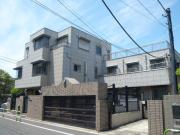 ＪＲ山手線巣鴨駅まで徒歩4分