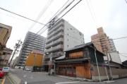 ノイエシュトラッセ山木田ビル